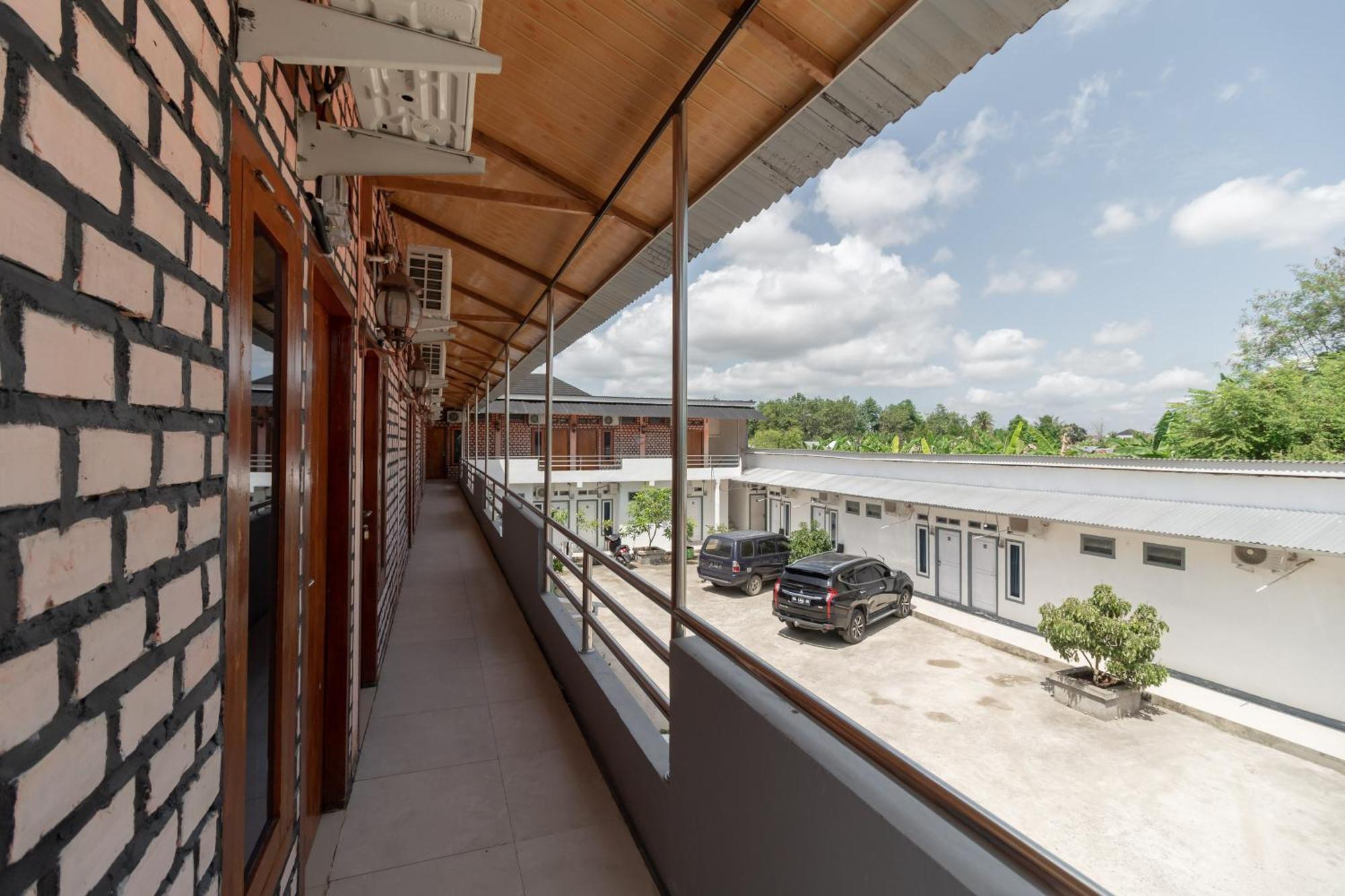 Reddoorz Syariah Near Jakabaring Sport City Palimbão Exterior foto