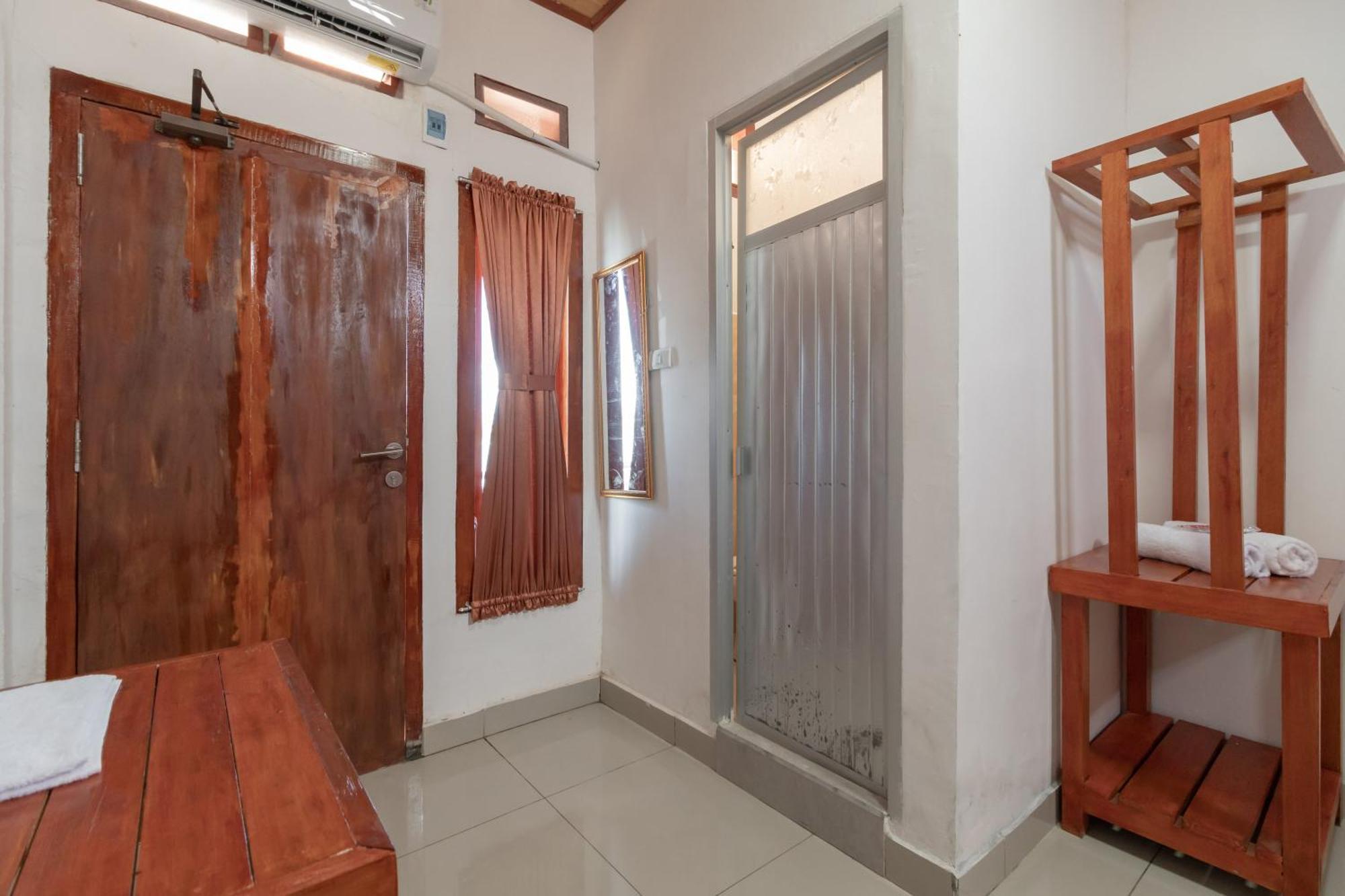 Reddoorz Syariah Near Jakabaring Sport City Palimbão Exterior foto